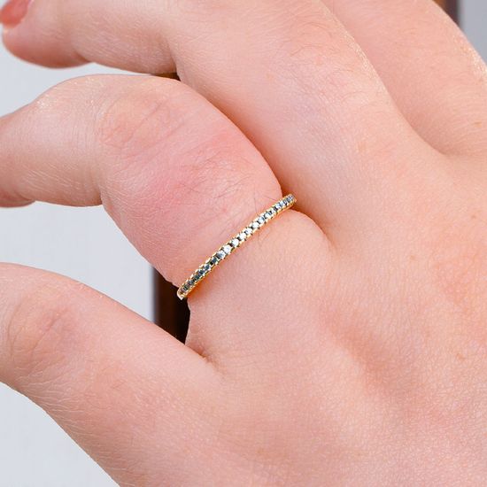 Anel Delicado com Pedras de Zirconias